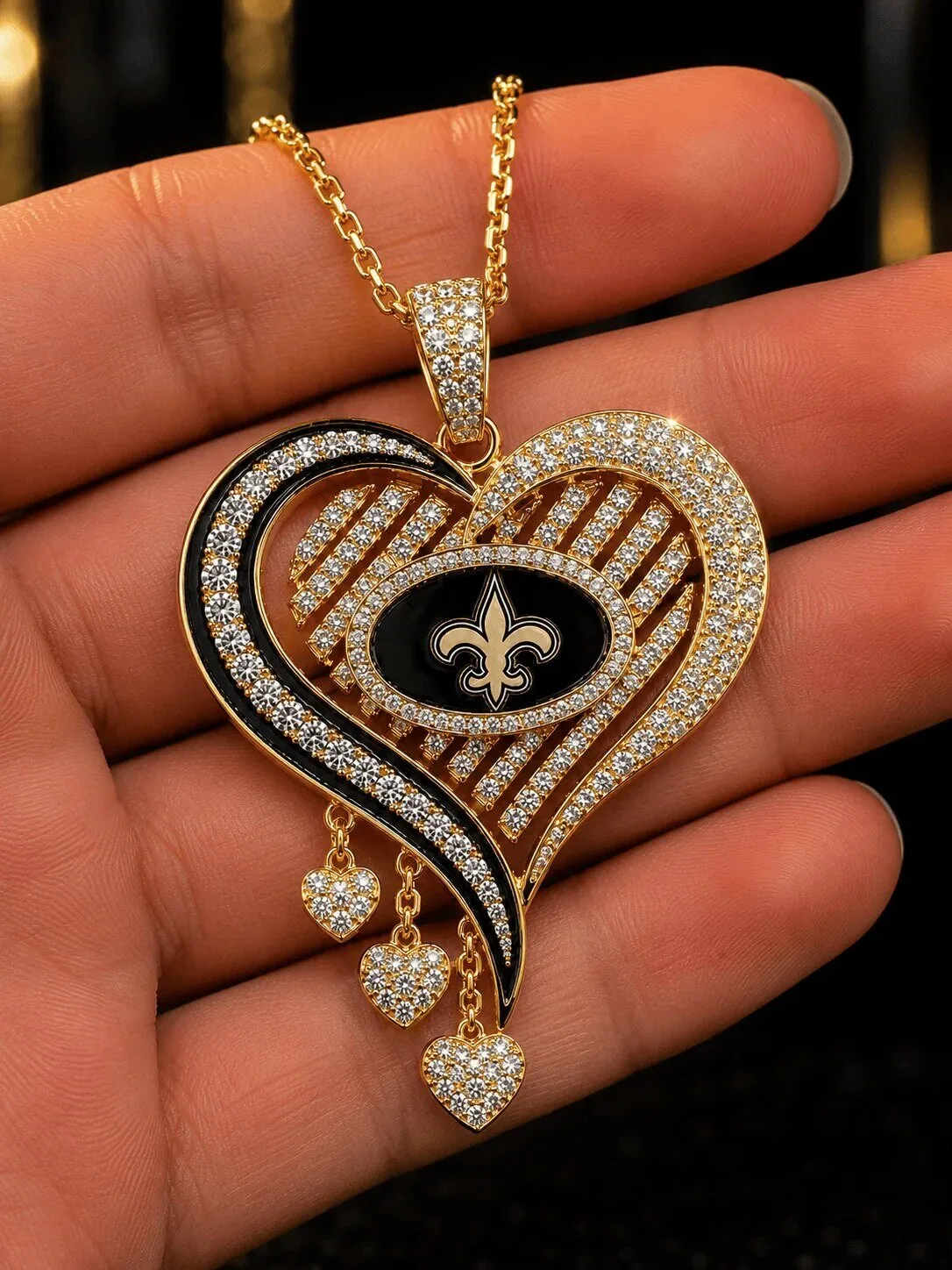 Diamond Pendant Necklace in Heart Shape Featuring New Orleans Saints 10 Diamond Pendant Necklace in Heart Shape Featuring New Orleans Saints