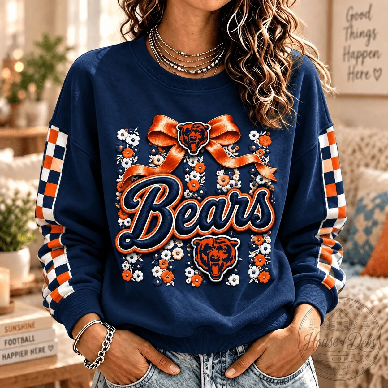 Chicago Bears Football Team Floral Pattern Women's Crewneck Sweatshirt