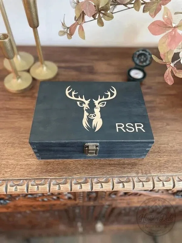 Personalized Deer Hunting Keepsake Box with Custom Initials for Hunters 8 Personalized Deer Hunting Keepsake Box with Custom Initials for Hunters